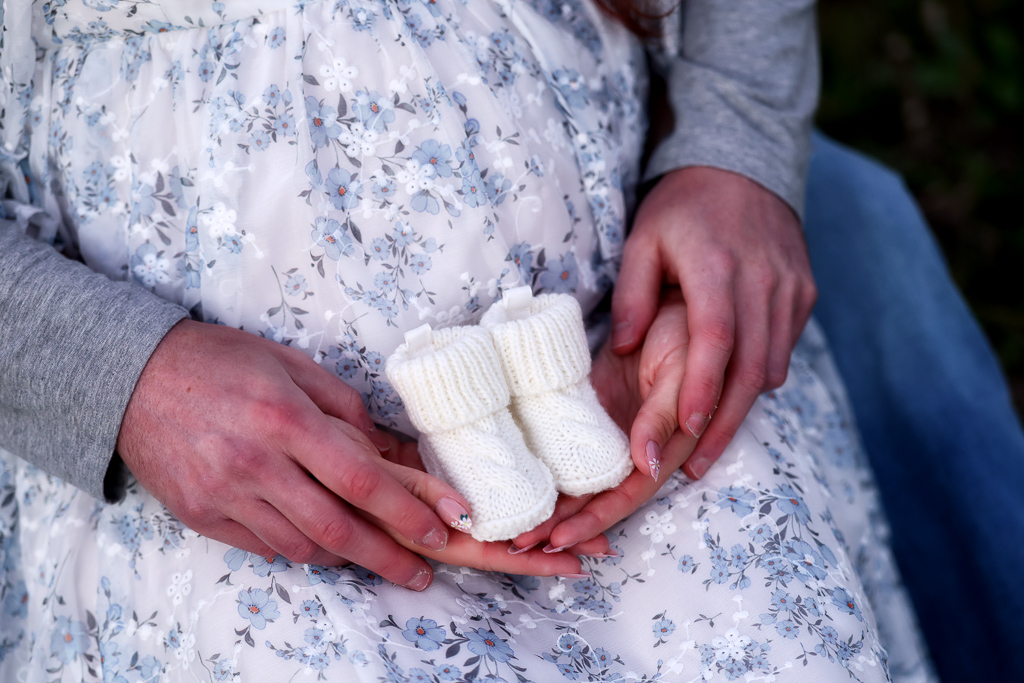 20251016_08 Maternity session in Pioneer Park