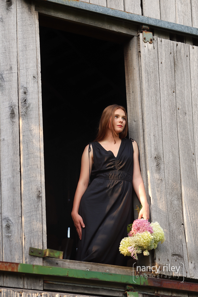 Senior girl in a barn Senior girl in a barn
