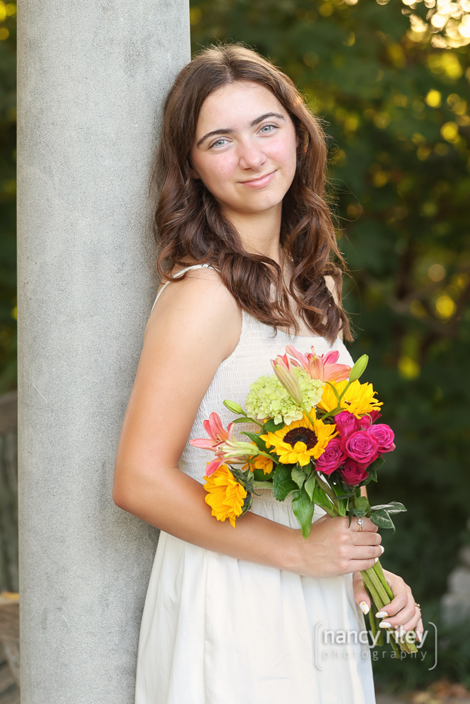 Senior girl at Ault Park Senior girl at Ault Park