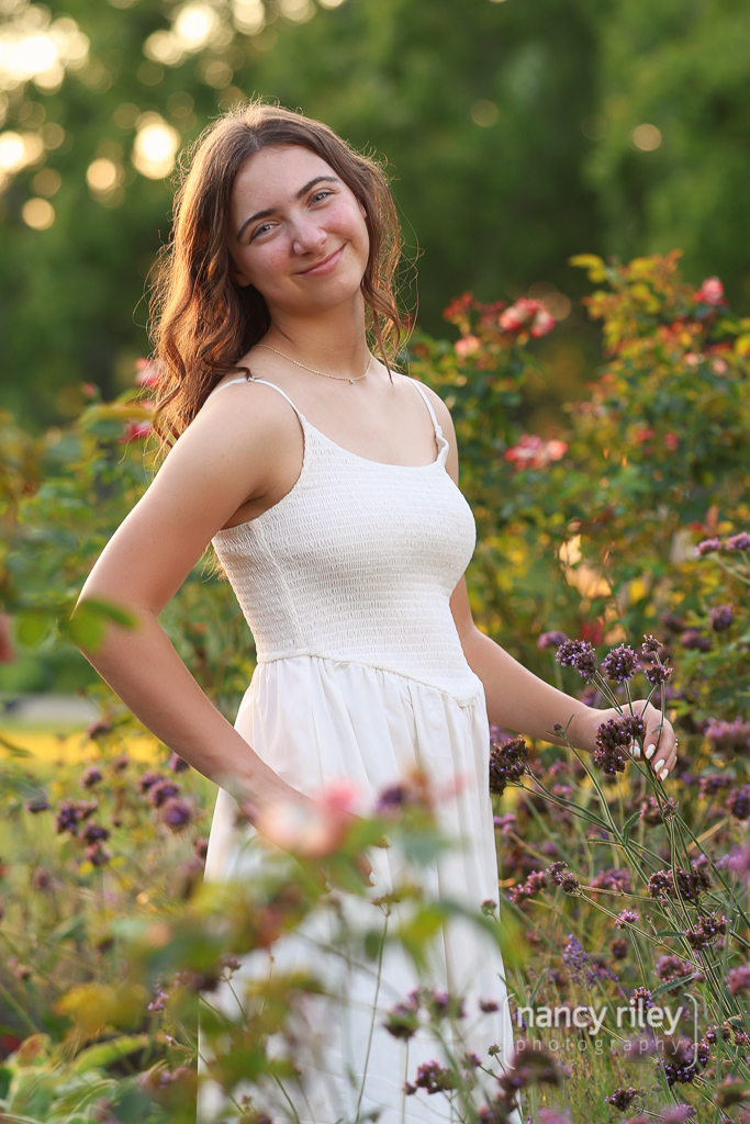 Senior girl at Ault Park Senior girl at Ault Park